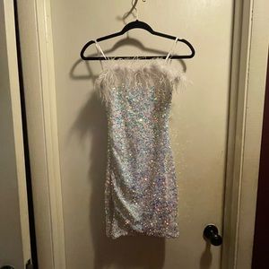 White strapless dress